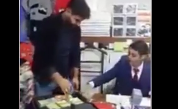 VİDEO | AKP'li patrondan dolar şovu: Bu hain generaller için, bu vatan için, bu toprak için...