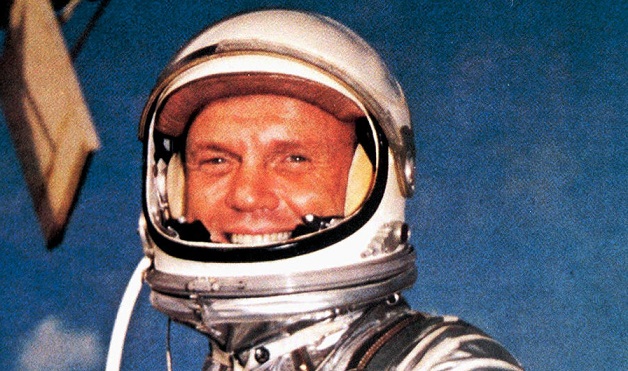 Gagarin'in ardından Dünya'nın yörüngesinde dolaşan ilk ABD'li astronot hayatını kaybetti