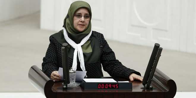 Eski HDP Milletvekili Hüda Kaya gözaltına alındı