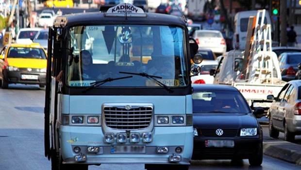 Kadıköy minibüslerinde 'otizmli çocuk' ayıbı: 
