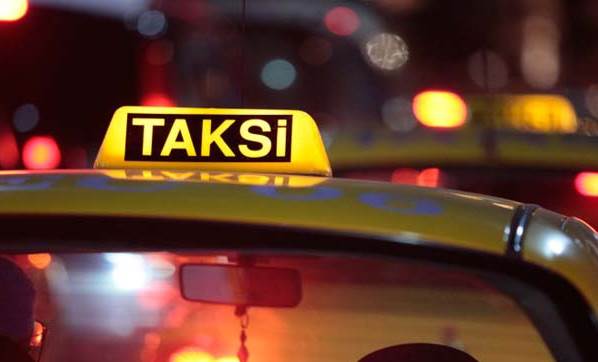Kalpazan taksiciler piyasaya 1 milyon TL sahte para sürmüş