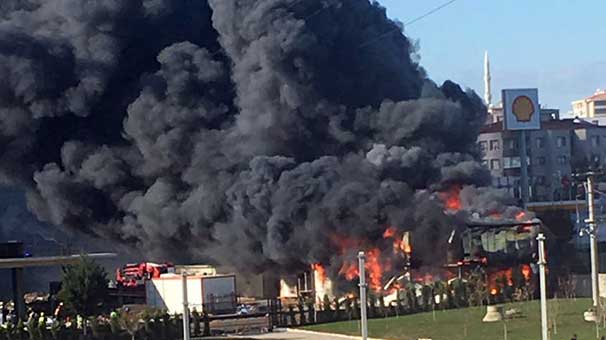 İşçilerin kaldığı barakalarda yangın: Harita teknisyeni hayatını kaybetti