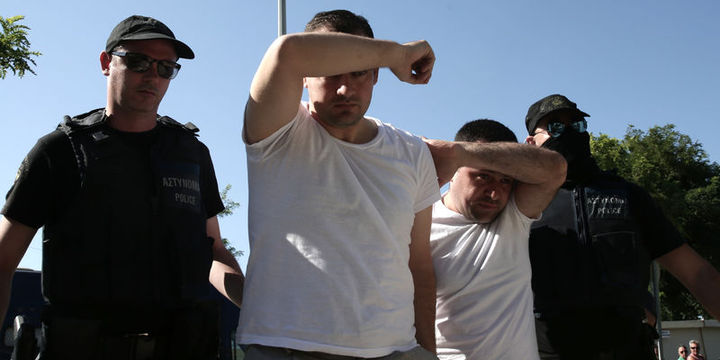 Darbe girişiminde Yunanistan'a kaçan askerlerin iadesi için karar verildi
