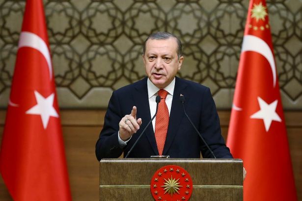 Erdoğan coştu: Silahlı teröristle doları olan terörist arasında fark yok