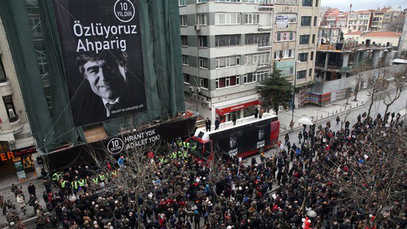 Hrant Dink öldürülüşünün 10. yılında anıldı