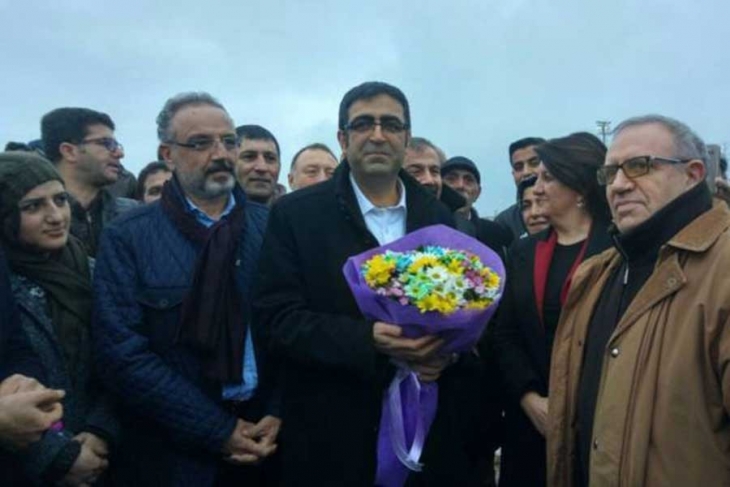 HDP'li İdris Baluken'e tahliye kararı