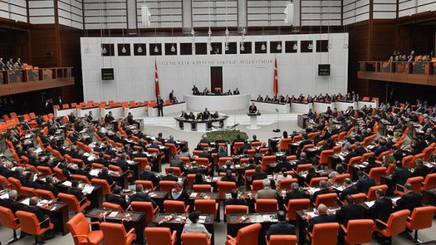 'Vergi cennetleri araştırılsın' önergesi AKP oylarıyla reddedildi