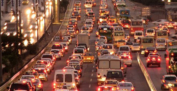 MEB'den 25 milyon sürücüye 'trafikte saygı' eğitimi