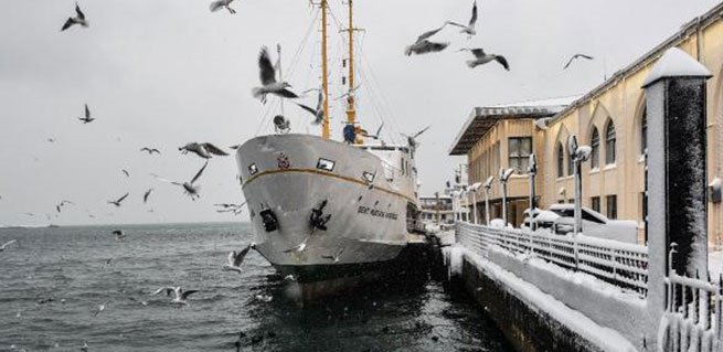 İstanbul'da tüm deniz seferleri iptal edildi
