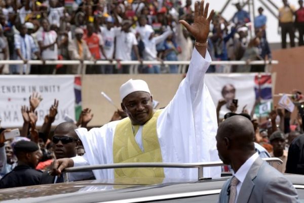 Gambiya'nın yeni devlet başkanı Barrow: Geçmişte yargılanmadan tutuklanan herkes serbest bırakılacak