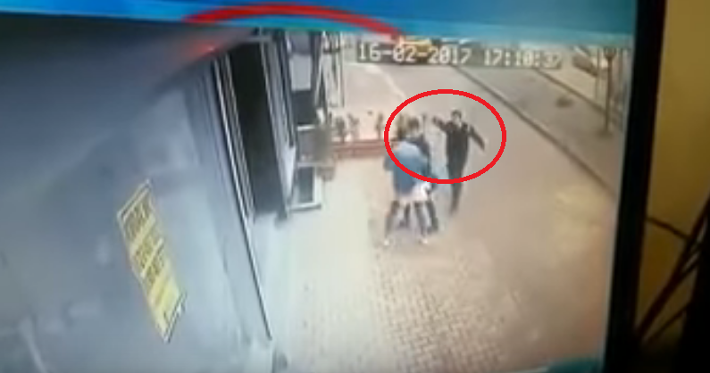 VİDEO | İşte İstanbul'da 16 yaşındaki Ömer Barış'ın polis kurşunuyla vurulduğu anlar...