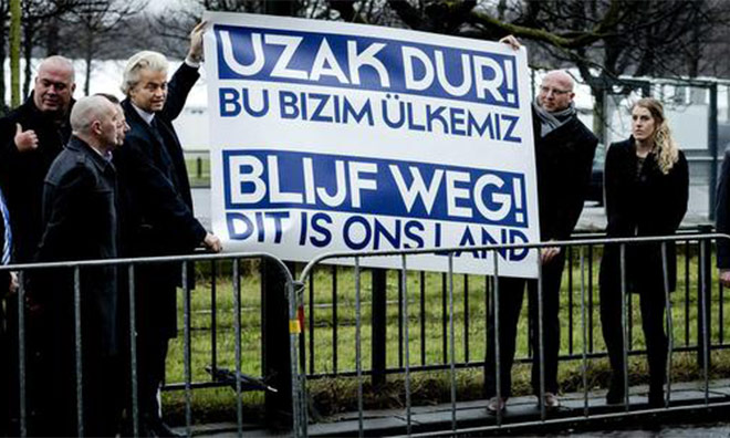 Türk Konsolosluğu önünde protesto: 