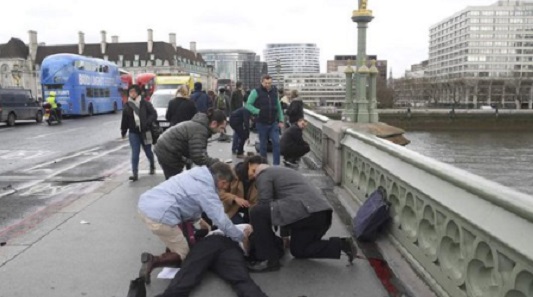 Londra'da çifte saldırı: Ölü ve yaralılar var