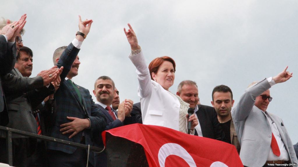 Manifesto Özel | Türkiye sağının kıdemlisi Meral Akşener