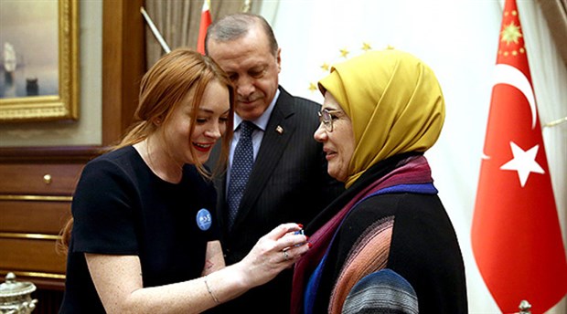 The Times, Erdoğan ile Lindsday Lohan arasındaki ilişkiyi açıkladı