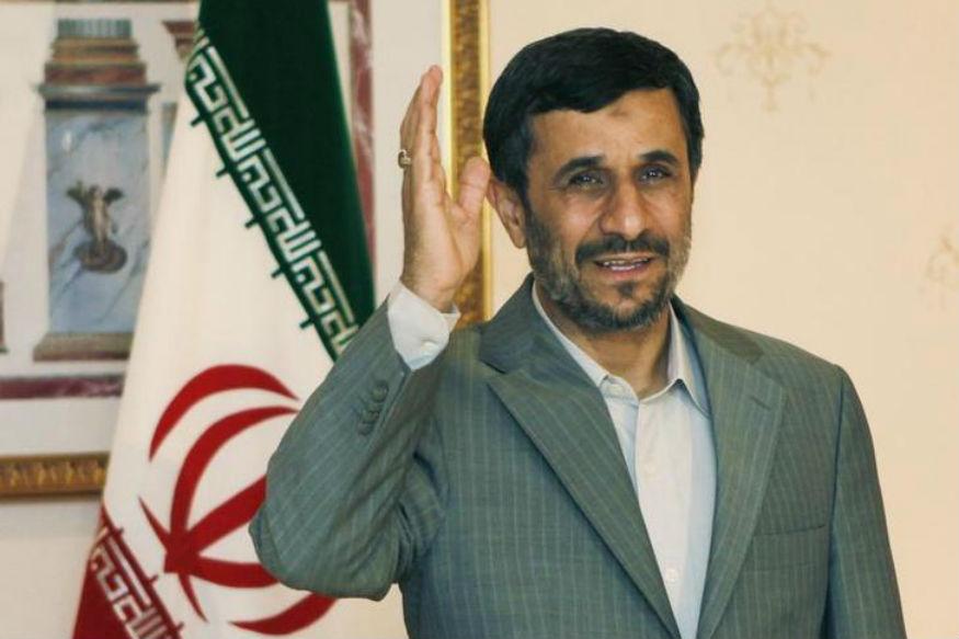 Ahmedinejad yeniden aday oldu