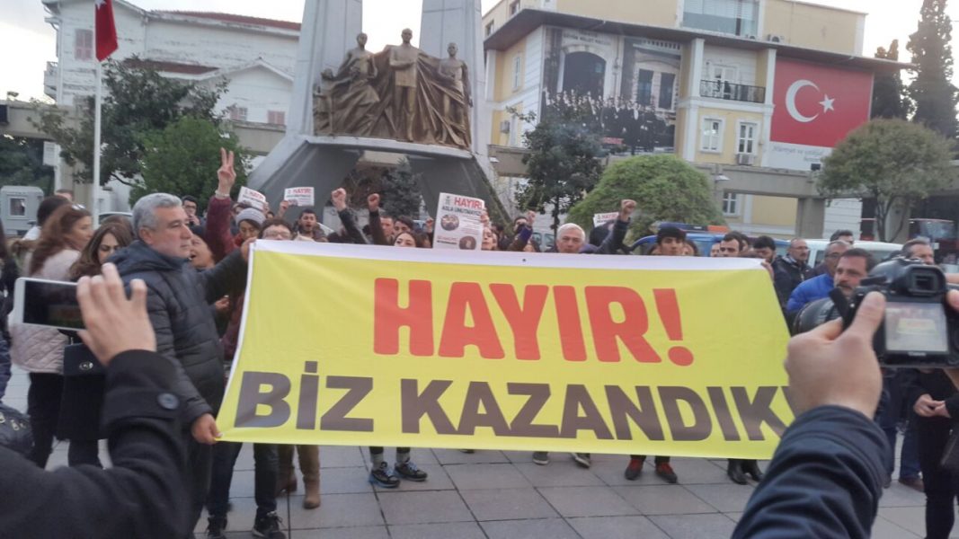 Türkiye'nin dört bir yanında halk HAYIR için sokağa çıktı!