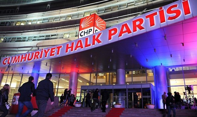 'CHP'de Olağanüstü Kurultay için yeterli imza toplandı'