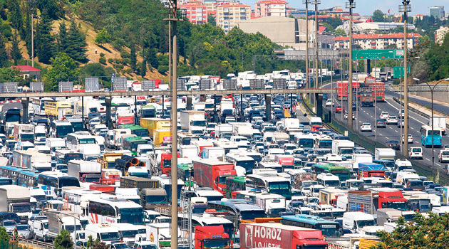 Bugün İstanbul’da bazı yollar trafiğe kapalı