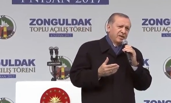 VİDEO | Erdoğan'a mitinginde işçilerden protesto: 