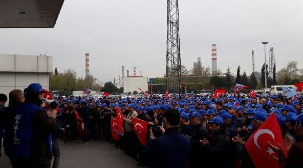 TÜPRAŞ'ta işçiler eylemlere devam ediyor