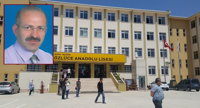 Okul müdürü imamlığa soyundu, ezan okuyup öğrencileri Cuma'ya çağırdı!