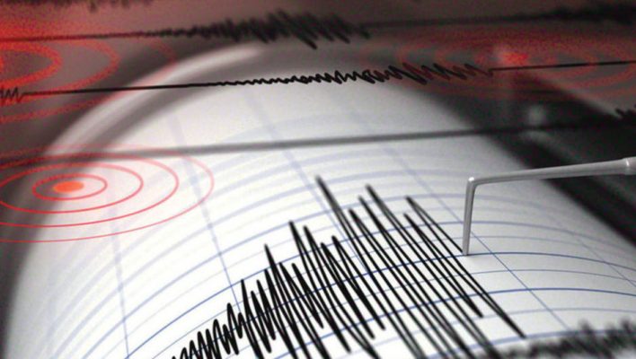 İzmir'de yine deprem oldu