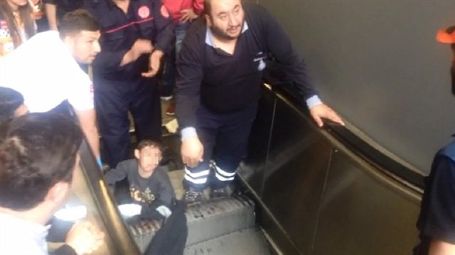 İstanbul metrosunda feci olay