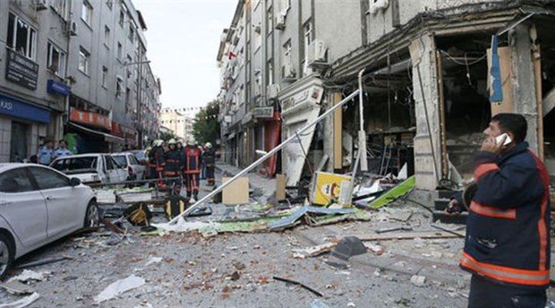 Bakırköy'de patlama panik yarattı