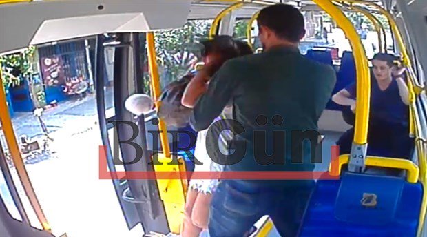 VİDEO | İşte bu gerici şimdi aramızda: Minibüste genç kadına saldırı anları kamerada...
