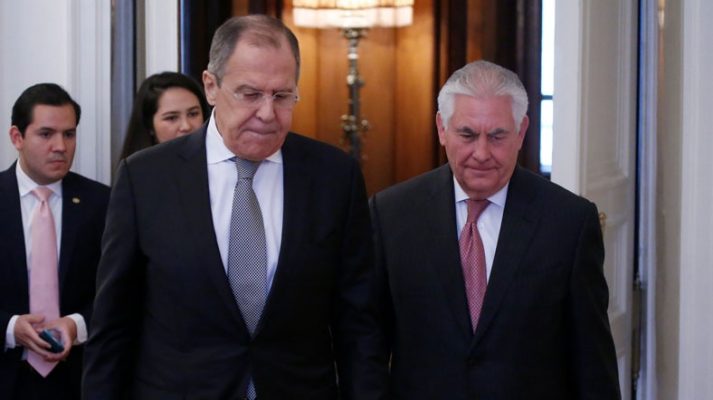 Lavrov ve Tillerson gerginliğin ardından ilk kez buluştu