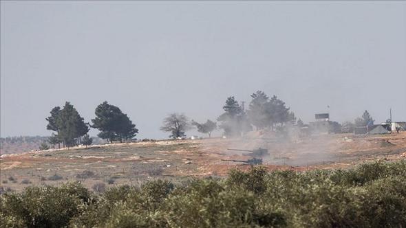 TSK'dan YPG'nin kontrolündeki Afrin'e top ateşi