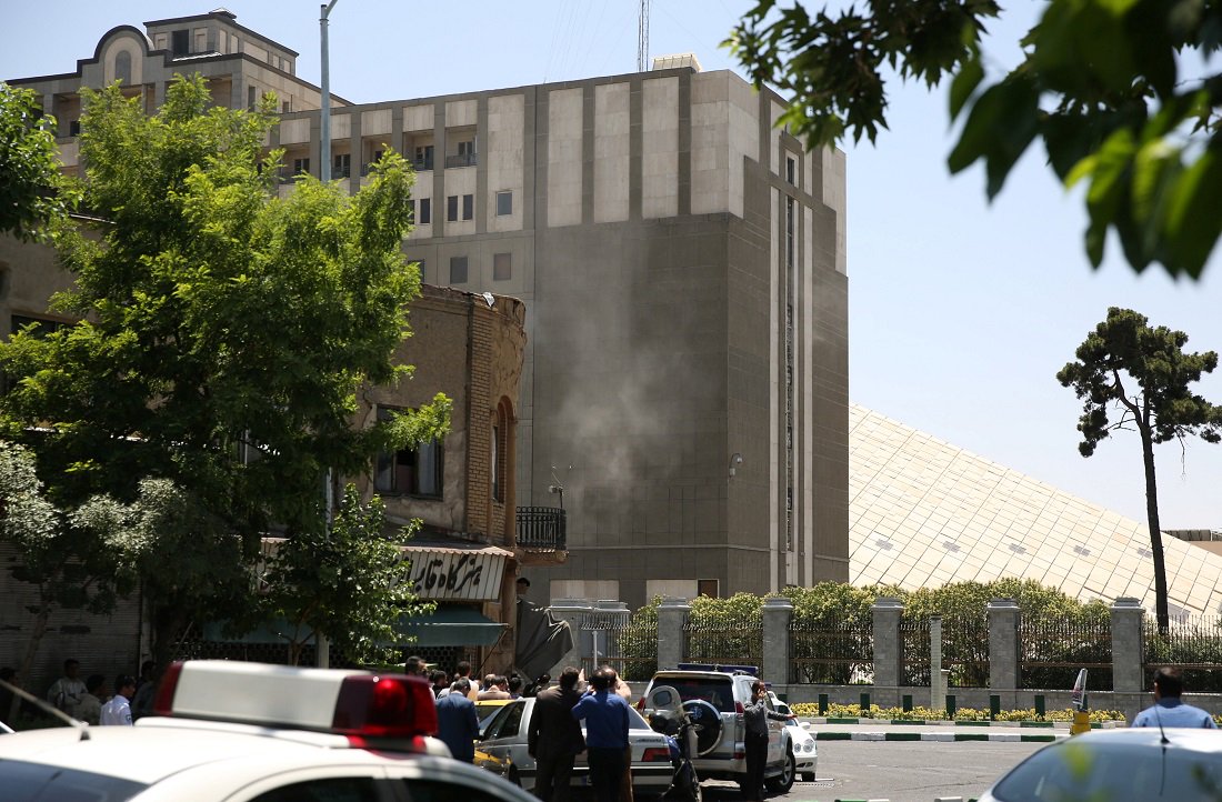 İran'daki saldırıları IŞİD üstlendi