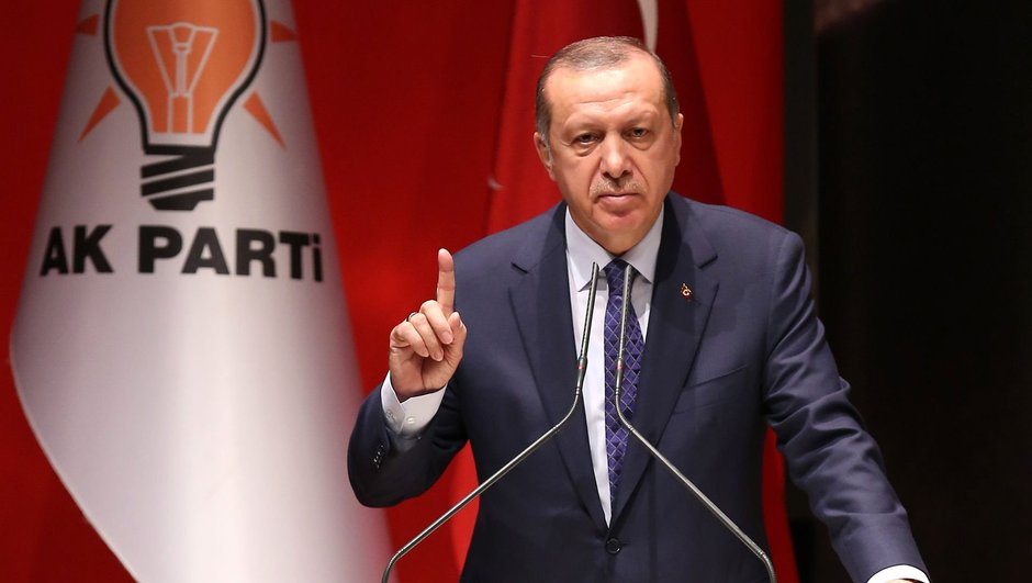 Erdoğan İstanbul'da 16 ilçe başkanının istifasını istedi