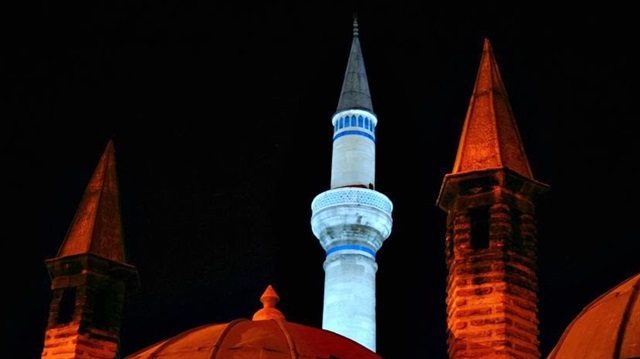 AKP 90 bin camide '15 Temmuz selası' okutacak