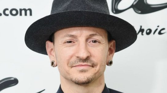 Linkin Park'ın solisti kendini asarak intihar etti