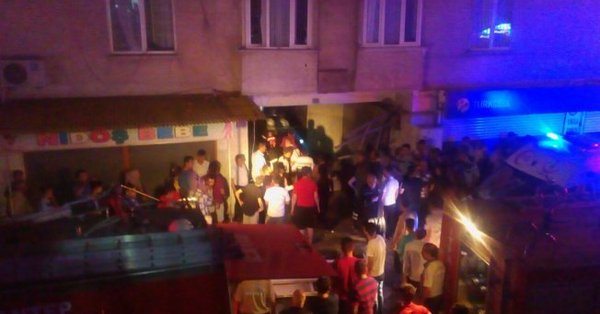 VİDEO | Gaziantep'te binada patlama: Yaralılar var