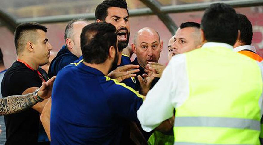 Vardar - Fenerbahçe maçının bitiminde olay