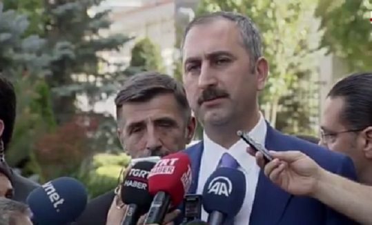 Adalet Bakanı Gül'den Adil Öksüz açıklaması