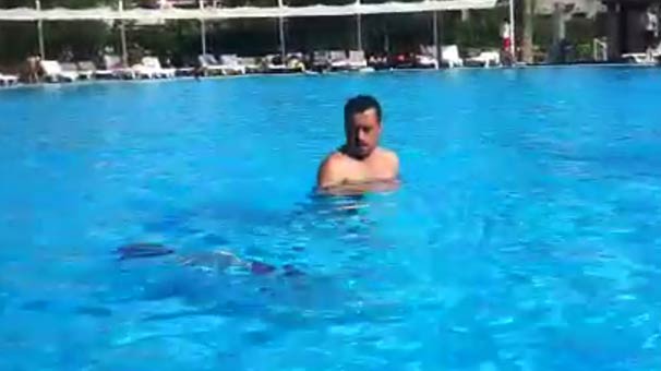 Antalya'da korkunç olay: Havuzda boğulan çocuğu fark etmediler, yüzmeye devam ettiler