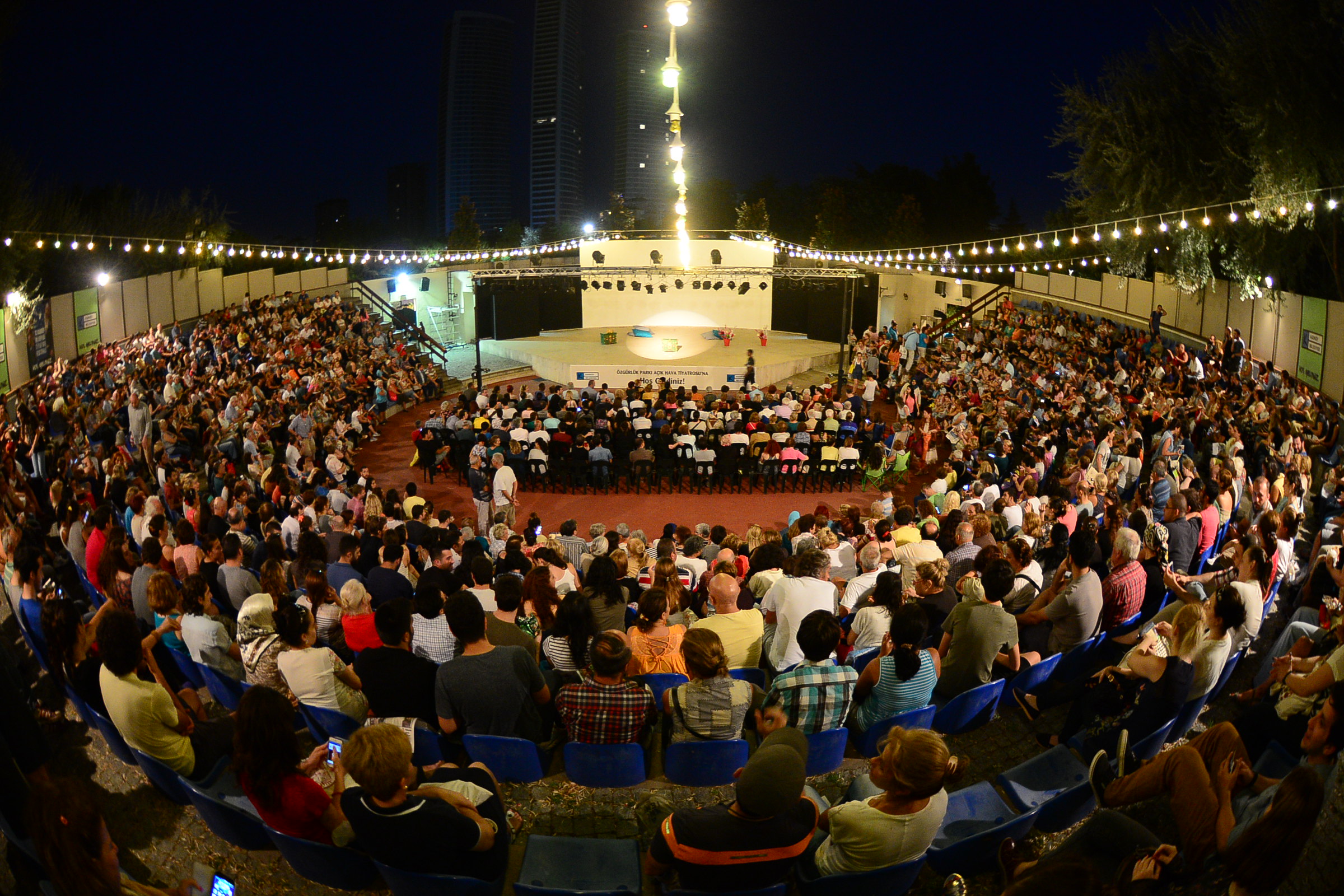 Kadıköy Tiyatro Festivali başlıyor: İşte sahnelenecek oyunlar...