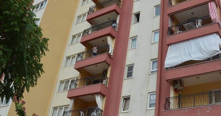 Öğretmen, 6'ncı kattan atlayıp hayatına son verdi