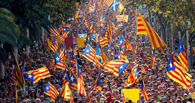 Katalonya’nın yönetimi İspanya Başbakan Yardımcısı’na verildi