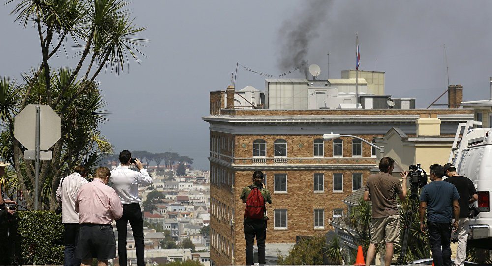 İşte San Fransisco'daki Rus konsolosluğundan çıkan siyah dumanın nedeni