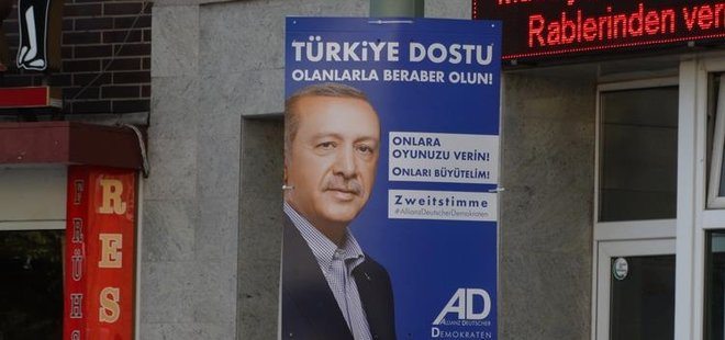 Erdoğan'ın sözleri Almanya sokaklarında