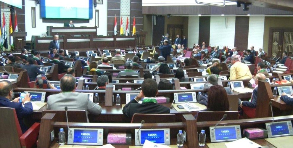 Kürdistan parlamentosunda bağımsızlık referandumu onaylandı
