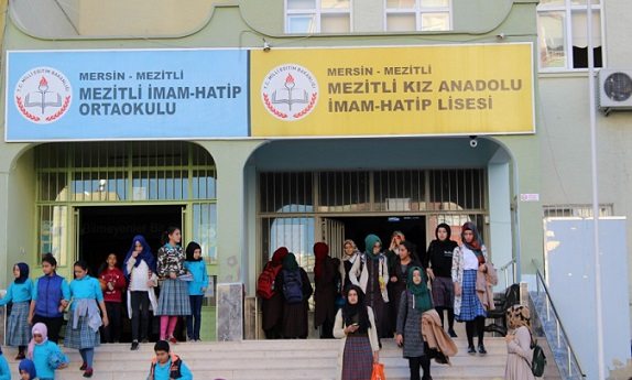 Erdoğan bu okulun 'promosyon'unu çok sevecek!