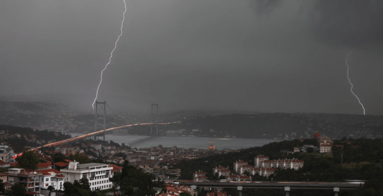 İstanbul'a çok kuvvetli yağış uyarısı