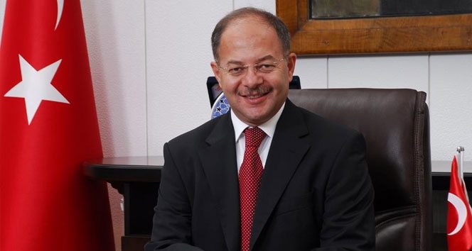 Recep Akdağ dalga geçiyor olmalı: Belediye başkanlarının istifası, kişinin bireysel kararları
