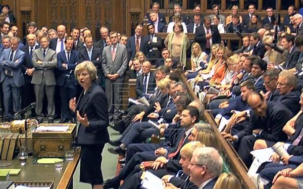 İngiltere Meclisi'nde kadın çalışanlara taciz skandalı